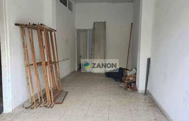 Imagem: O depósito possui 2 Vagas na garagem, 321m² de Área e está