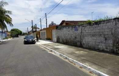 Imagem 3: Lote de Terreno 14 x 18,20 a 100 metros da Praia no Solemar, Praia Grande/SP