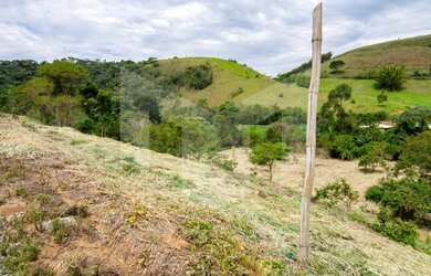 Imagem: O terreno possui 5.039m² de Área e está localizado em Itaipava