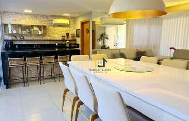 Imagem: A casa em condomínio possui 3 Dormitórios, 5 Banheiros, 4