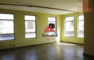 Imagem: O depósito possui 31m² de Área e está localizado em Centro