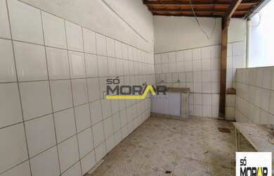 Imagem 2: Casa para Venda em Belo Horizonte / MG no bairro Sagrada Família