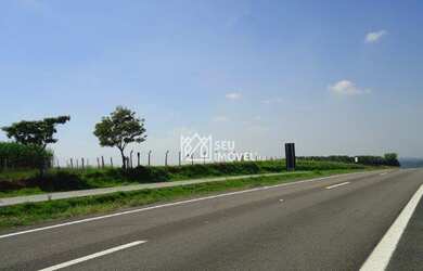 Imagem: O terreno possui 139.585m² de Área e está localizado em