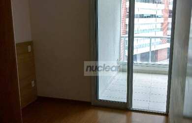 Imagem: O apartamento possui 1 Dormitório, 1 Banheiro, 1 Vaga na garagem