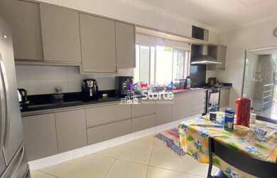 Imagem 6: Casa estilo sobrado alto padrão com 4 suítes à venda, 650m² por R$ 2.500.000 - Cidade Jard