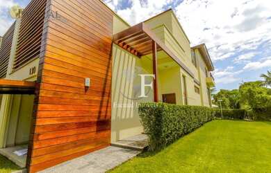 Imagem: A casa em condomínio possui 4 Dormitórios, 5 Banheiros, 3