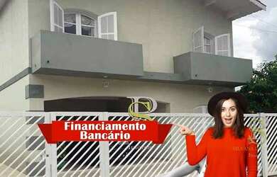 Imagem: A casa possui 4 Dormitórios, 5 Banheiros, 2 Vagas na garagem