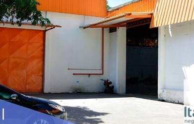 Imagem: O depósito possui 2300m² de Área e está localizado em Jardim