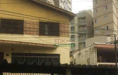 Imagem: A casa possui 4 Dormitórios, 3 Banheiros, 3 Vagas na garagem