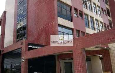 Imagem: O depósito possui 3 Vagas na garagem, 120m² de Área e está