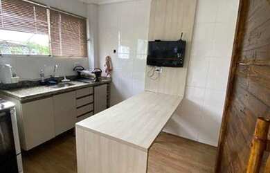 Imagem: A casa possui 3 Dormitórios, 3 Banheiros, 1 Vaga na garagem