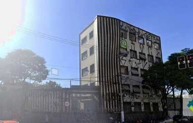 Imagem: O depósito possui 1.900m² de Área e está localizado em