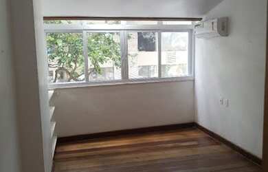 Imagem: O depósito possui 32m² de Área e está localizado em Leblon