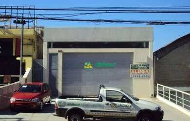 Imagem: O depósito possui 5 Vagas na garagem, 530m² de Área e está