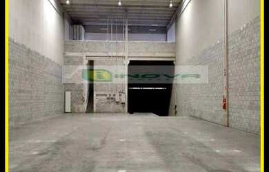 Imagem 12: Galpão em condomínio