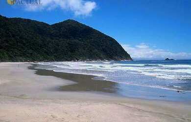 Imagem: O terreno possui 1.267m² de Área e está localizado em Balneário