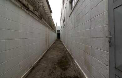 Imagem 10: Galpão/Depósito/Armazém para venda com 481 metros quadrados