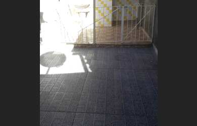 Imagem: A casa possui 1 Dormitório, 1 Banheiro e está localizado