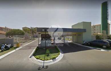 Imagem: O apartamento possui 3 Dormitórios, 1 Banheiro, 1 Vaga na garagem