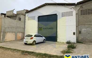 Imagem: O depósito possui 300m² de Área e está localizado em Piedade