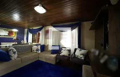 Imagem: A casa possui 2 Dormitórios, 3 Banheiros, 3 Vagas na garagem