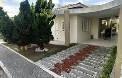 Imagem: A casa em condomínio possui 2 Dormitórios, 3 Banheiros e