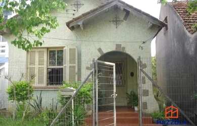 Imagem: O terreno possui 80m² de Área e está localizado em Glória