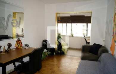 Imagem: O apartamento possui 2 Dormitórios, 1 Banheiro e 100m² de