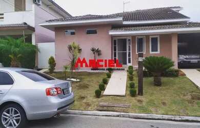 Imagem: A casa em condomínio possui 3 Dormitórios, 3 Banheiros, 2