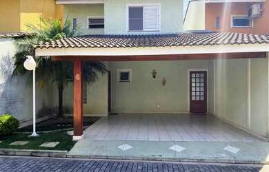 Imagem: A casa em condomínio possui 3 Dormitórios, 3 Banheiros, 2