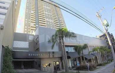 Imagem: O apartamento possui 1 Dormitório, 1 Banheiro, 1 Vaga na garagem