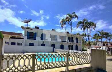 Imagem: O apartamento possui 1 Dormitório, 1 Banheiro, 2 Vagas na garagem