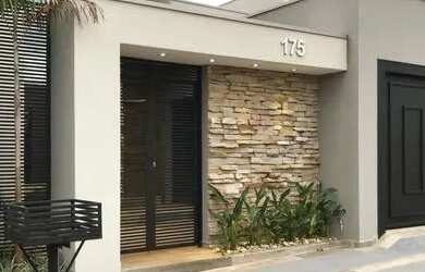 Imagem: A casa possui 3 Dormitórios, 2 Banheiros, 85m² de Área e