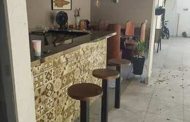 Imagem: A casa possui 2 Dormitórios, 3 Banheiros, 240m² de Área