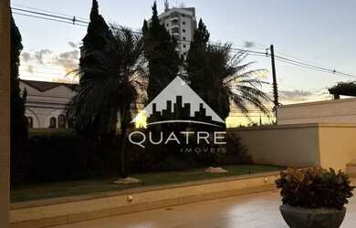 Imagem: O apartamento possui 4 Dormitórios, 5 Banheiros, 3 Vagas na