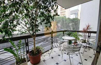 Imagem 9: Apartamento com 4 dormitórios sendo 1 suite e 3 vagas em higienópolis