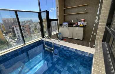 Imagem: O apartamento possui 3 Dormitórios, 1 Banheiro, 2 Vagas na