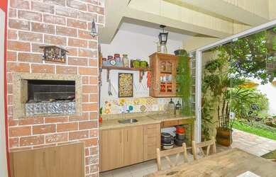 Imagem 3: Casa de 210m² com 3 quartos - Santa Felicidade, Curitiba