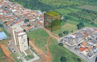 Imagem: O terreno possui 900m² de Área e está localizado em Samambaia