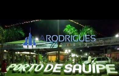 Imagem: O terreno possui 18.000m² de Área e está localizado em Porto