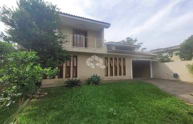 Imagem 2: Casa com 4 quartos e 2 suítes com espaço gourmet no Bairro Camobi em Santa Maria