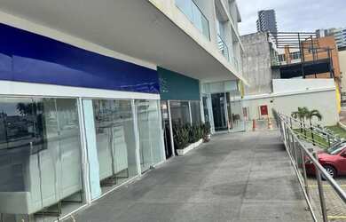 Imagem 2: Loja, Barra Galpão / depósito com 5 vagas na garagem