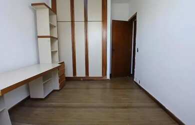 Imagem: A casa em condomínio possui 4 Dormitórios, 3 Banheiros, 2