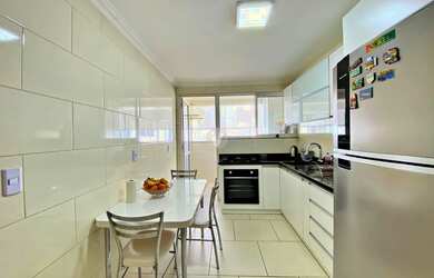 Imagem 8: Apartamento 2 dormitórios com garagem, elevador semi-mobiliado em camobi