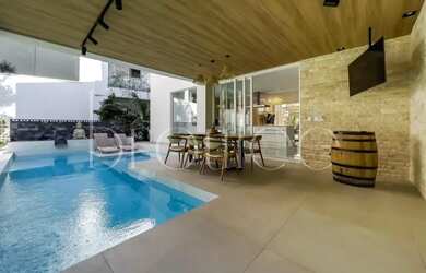 Imagem 7: CASA ESPETACULAR NO CONDOMÍNIO PORTO RIVIERA NA PRAIA BRAVA DE ITAJAÍ-SC