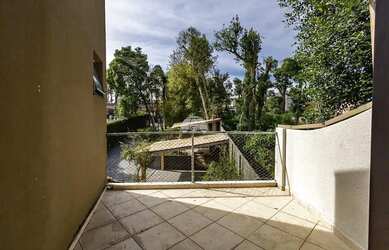 Imagem 9: Casa á venda medindo 209 metros quadrados com 2 dorm. e 1 suíte no bairro...