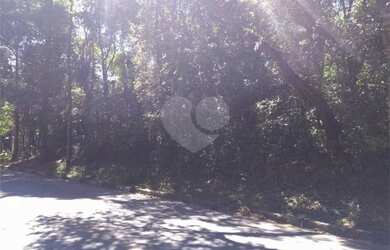 Imagem: O terreno possui 890m² de Área e está localizado em Roseira