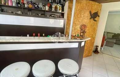 Imagem 12: Apartamento - 3 Dormitórios - 382m² privativos - Meia Praia - Mobiliado