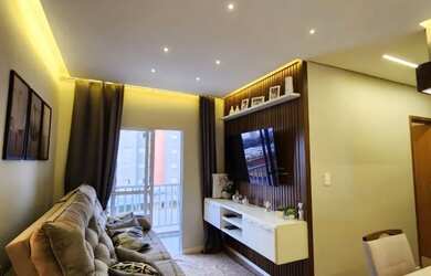 Imagem: O apartamento possui 2 Dormitórios, 1 Banheiro, 1 Vaga na garagem