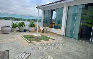 Imagem: A casa possui 4 Dormitórios, 4 Banheiros, 3 Vagas na garagem